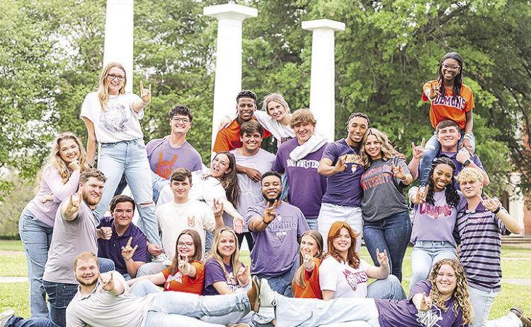NSU students will serve as connectors during Freshman Connection.