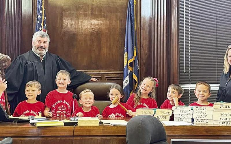 Riverdale Academy Kindergarten Tours Local Community Offices