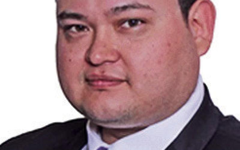 Douglas Flores Tenor