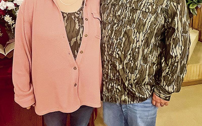 Bellwood Baptist Church sang happy anniversary to Anthony and Misty Masters Sunday morning as they celebrated their 25th wedding anniversary.