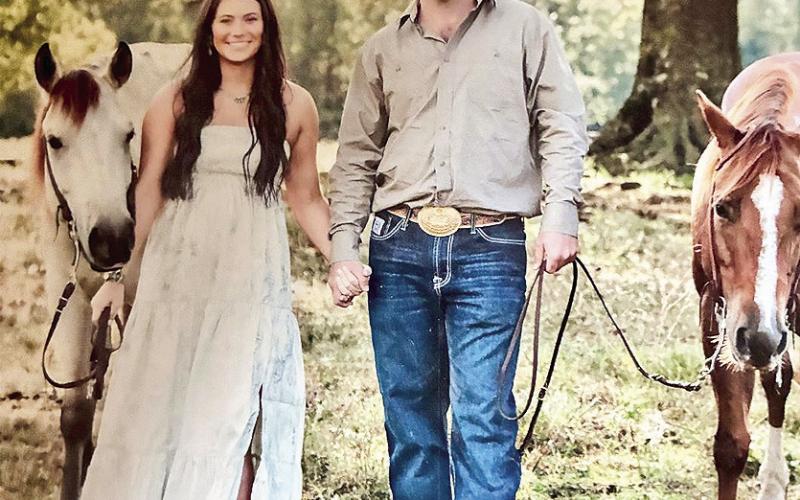 Alyssia Cheyanne Woodard and Carter Baylise Salley were jointed in wedlock this past Saturday at RB4 Event Center in Logansport.