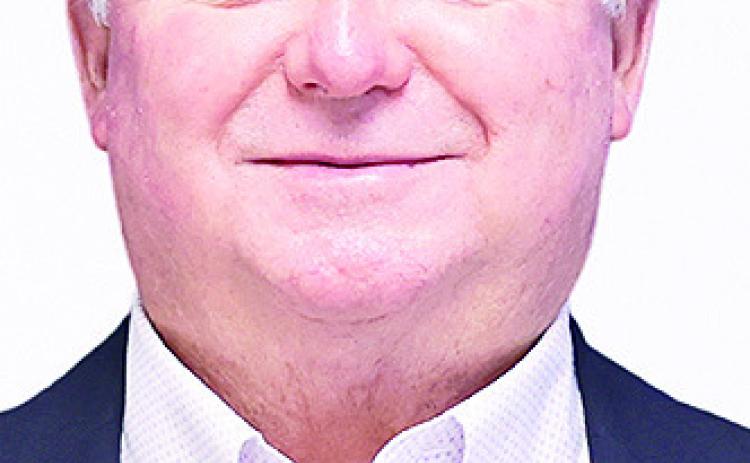 illy Benefield Jr. announcesre-election bid for school Board