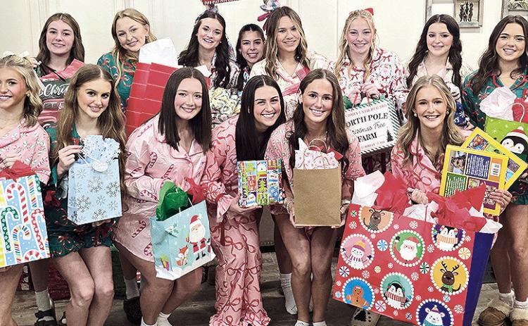 On front row from left are Jaycie Creamer, Emily Amberg, Summer Rushing, Ainsley Armstrong, Ava Rae Gill, Jillian Coleman, and Halle Campbell. On back row are Lily Boyd,Lainey Bennett,Chloe Methvin, Ava Wren, Georgia Kate Philen, Destanee Stewart, Megan Bolton, Ella Hardee and Layla Slaughter.