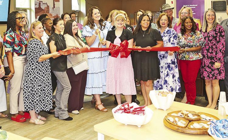 The NSU Child Development Center welcomed the community to a ribbon-cutting to showcase the preschool’s redesign that occurred with assistance from the NSU Child and Family Network. The ribbon-cutting was presented in partnership with the Natchitoches Area Chamber of Commerce.