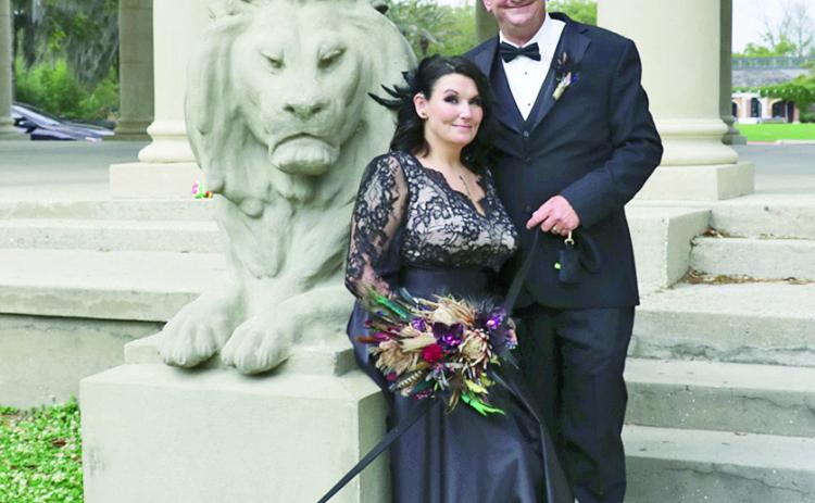 Dianna Allen and Ronald Garland were married in City Park under the Peristyle in New Orleans at 2:30 p.m. on March 25, 2026. Ronald is the marketing specialist for the Natchitoches Times and Dianna is the assistant children’s librarian at the Natchitoches Parish Library. They reside in the city of Natchitoches.