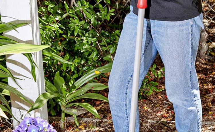 The long-handled Digmaster nursery shovel with its narrow head makes it easy to dig even in small spaces. photo courtesy of Corona Tools