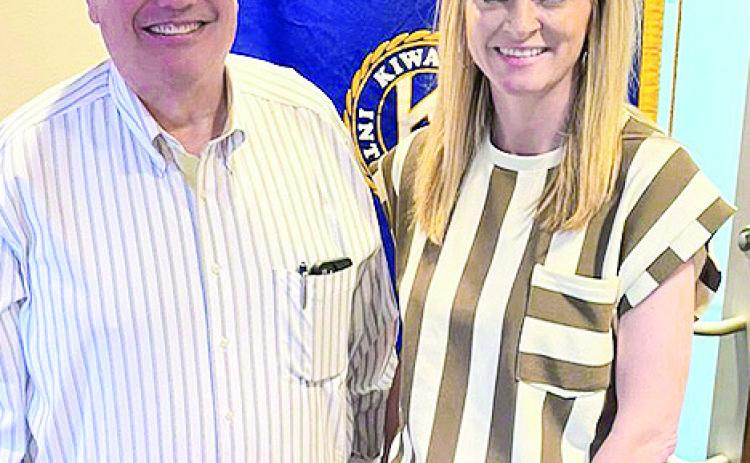 Stamey speaks to Kiwanis Club