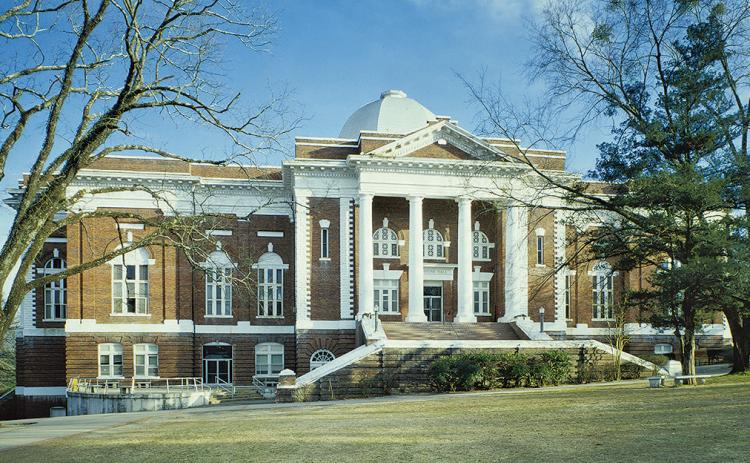 PHILLIPS, DUANE, PUBLIC DOMAIN/WIKIMEDIA COMMONS