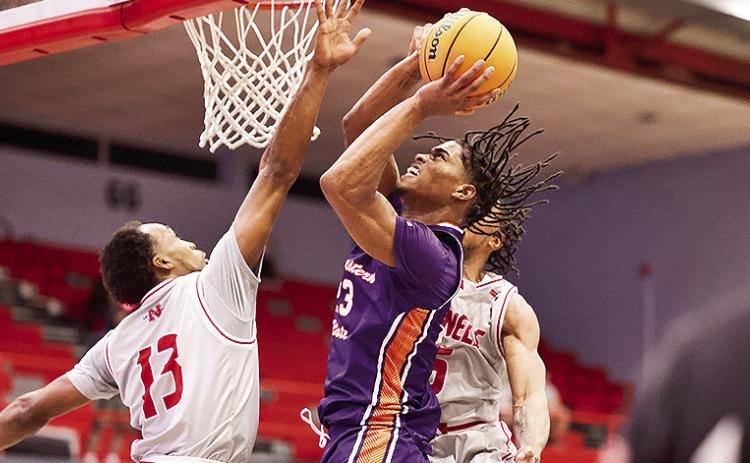Duane Posey (center) had 11 points and six rebounds in Monday’s loss at Nicholls. Credit: Jamie Bustos/Nicholls Athletics