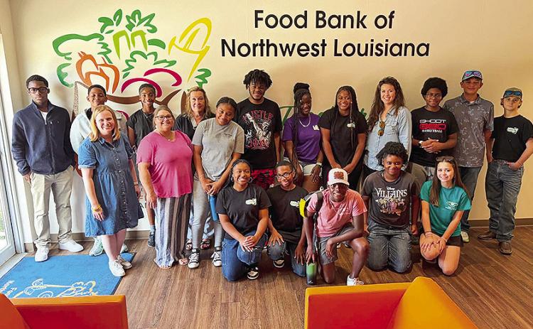 4-H Volunteers at NWLA Food Bank