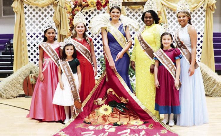 Provencal Fall Festival Committee announces The 2023 Royal Court. These Queens will serve as ambassadors for the village as well as presiding over the Provencal Fall Fest on Saturday, Nov.11 This years court are Miss: Emily Miller, Ms: Erica James, Teen Miss: Gracie Montoya, Junior Miss: Chesney McClendon, Deb Miss: Selena Vela, Petite Miss: Emma Kojis, and People’s Choice Award: Brooklyn Outlaw.