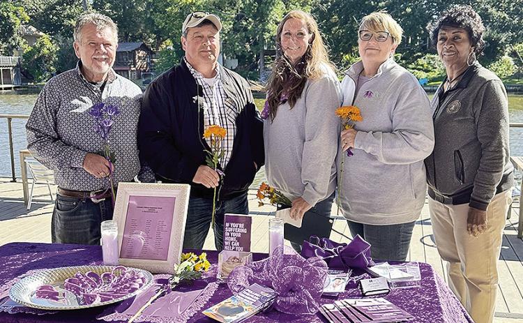 Robeline Chief of Police Shelby Borders, Robeline Mayor Gordon O’Con, Shaye Walker and Luci Collins from Project Celebration and 10th Judicial District Victim’s Coordinator Alice Hardison participated in the “October is Domestic Violence Awareness Month” observance.
