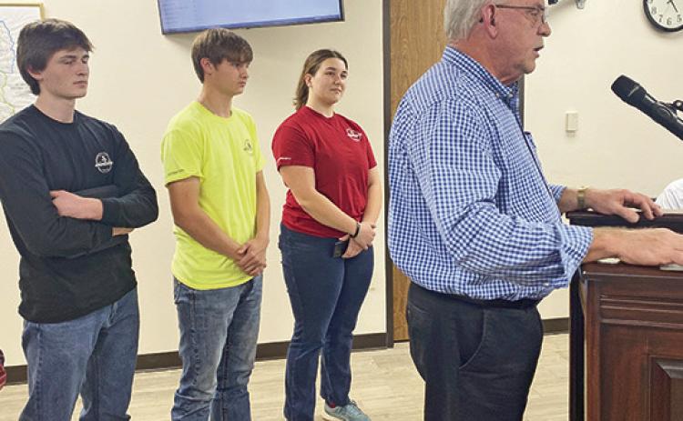 From left are Benjamin Dawson, Gage Willis, Dinah Ellzey and Mike Stewart sharing the new manufactuing offered at NCH.
