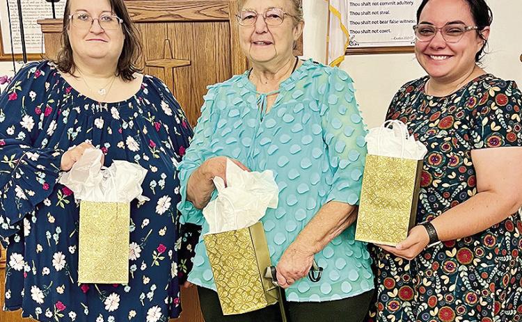 The “special “ moms at Bellwood Baptist Church on Mother’s Day were Debra Cook, the most children present, Cerrie Montgomery, oldest mother, and Lauren Cheatwood Smith, youngest mother.